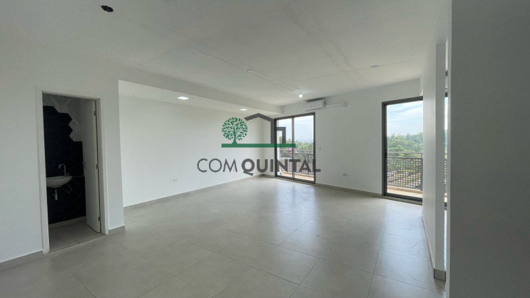 Sala Comercial à Venda, 61 m² em Lageadinho - Cotia