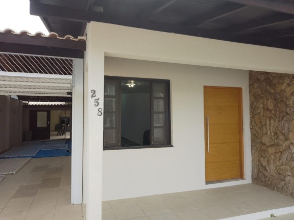 Imagem Casa com 3 Quartos à Venda, 195 m² em Itacorubi - Florianópolis