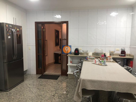 Imagem Apartamento com 4 Quartos à Venda, 206 m²