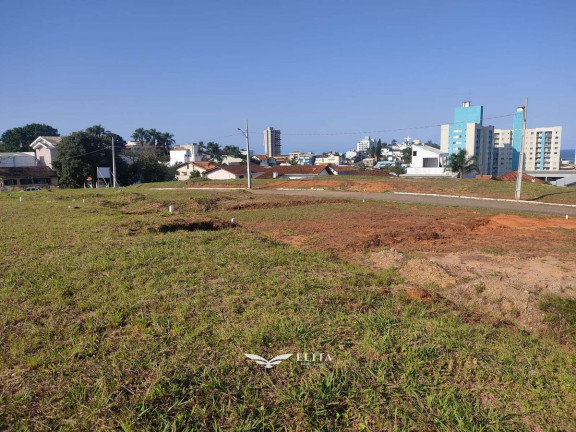 Imagem Terreno à Venda, 300 m² em Centro - Barra Velha Imagem Terreno à Venda, 300 m² em Centro - Barra Velha