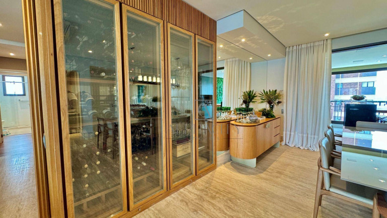 Imagem Apartamento com 3 Quartos à Venda, 285 m² em Alphaville Empresarial - Barueri Imagem Apartamento com 3 Quartos à Venda, 285 m² em Alphaville Empresarial - Barueri