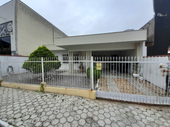 Casa com 3 Quartos à Venda, 230 m² em Tabuleiro Dos Oliveiras - Itapema