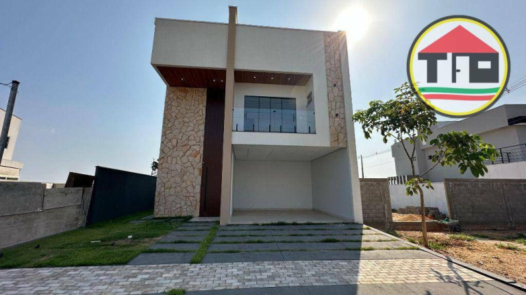 Casa com 3 Quartos à Venda, 179 m² em Condomínio - Marabá