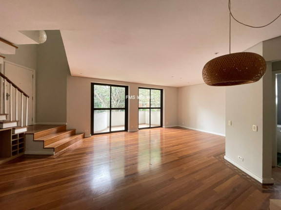 Imóvel com 3 Quartos para Alugar, 136 m² em Vila Nova Conceição - São Paulo