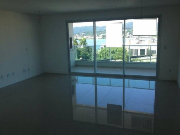 Imagem Apartamento com 3 Quartos à Venda, 108 m² em Agronomica - Florianópolis Imagem Apartamento com 3 Quartos à Venda, 108 m² em Agronomica - Florianópolis
