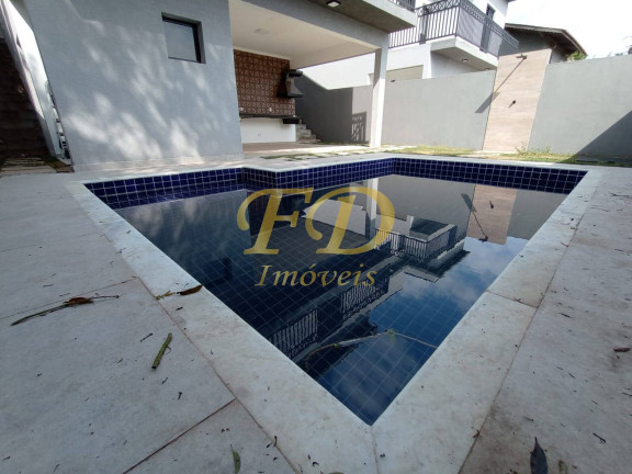 Imagem Casa com 3 Quartos à Venda, 250 m² em Terra Preta - Mairiporã Imagem Casa com 3 Quartos à Venda, 250 m² em Terra Preta - Mairiporã