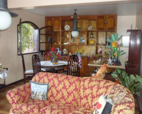 Imagem Casa com 5 Quartos à Venda, 320 m² em Balneário São Pedro - São Pedro Da Aldeia