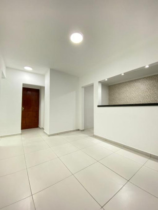 Imagem Apartamento com 2 Quartos à Venda, 60 m² em Aviação - Praia Grande