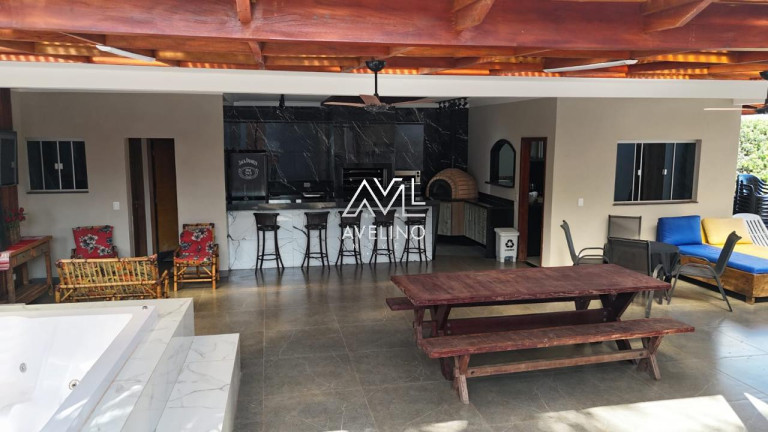 Imagem Sobrado com 3 Quartos à Venda, 430 m² em Pioneiros - Campo Grande Imagem Sobrado com 3 Quartos à Venda, 430 m² em Pioneiros - Campo Grande