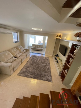 Imagem Sobrado com 5 Quartos à Venda, 520 m² em Balneário Flórida - Praia Grande Imagem Sobrado com 5 Quartos à Venda, 520 m² em Balneário Flórida - Praia Grande