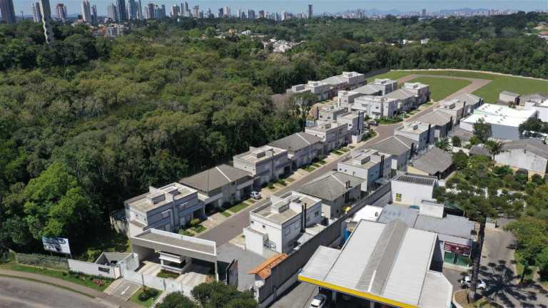 Imagem Casa com 3 Quartos à Venda, 539 m² em Cidade Industrial - Curitiba