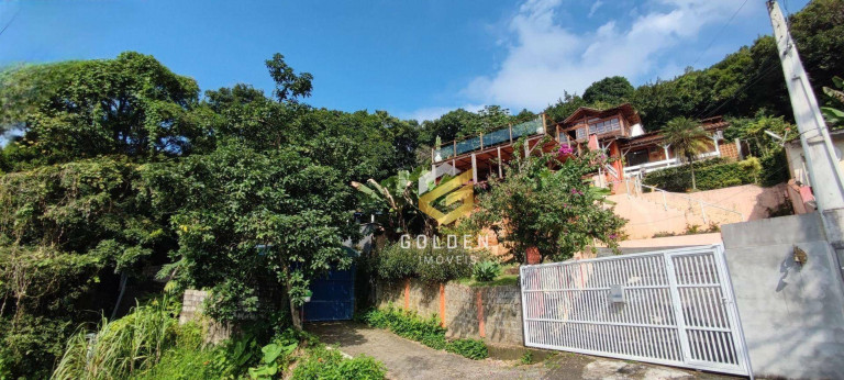 Imagem Casa com 4 Quartos à Venda, 270 m² em Morro Da Cruz - Itajaí Imagem Casa com 4 Quartos à Venda, 270 m² em Morro Da Cruz - Itajaí