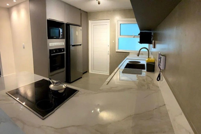 Imagem Casa com 6 Quartos à Venda, 320 m² em Guarajuba - Camaçari