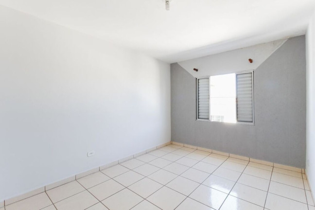 Imagem Imóvel com 5 Quartos à Venda, em Vila Antonieta - São Paulo Imagem Imóvel com 5 Quartos à Venda, em Vila Antonieta - São Paulo