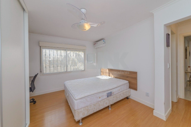 Imagem Casa com 3 Quartos à Venda, 147 m² em Chácara Das Pedras - Porto Alegre Imagem Casa com 3 Quartos à Venda, 147 m² em Chácara Das Pedras - Porto Alegre