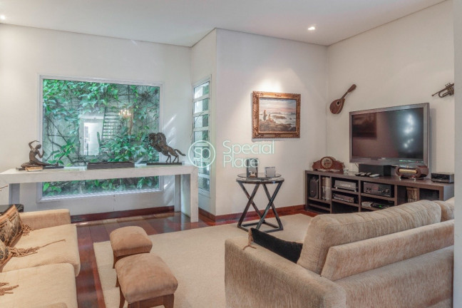 Imagem Casa com 4 Quartos à Venda ou Locação, 300 m² em Jardim Europa - São Paulo Imagem Casa com 4 Quartos à Venda ou Locação, 300 m² em Jardim Europa - São Paulo