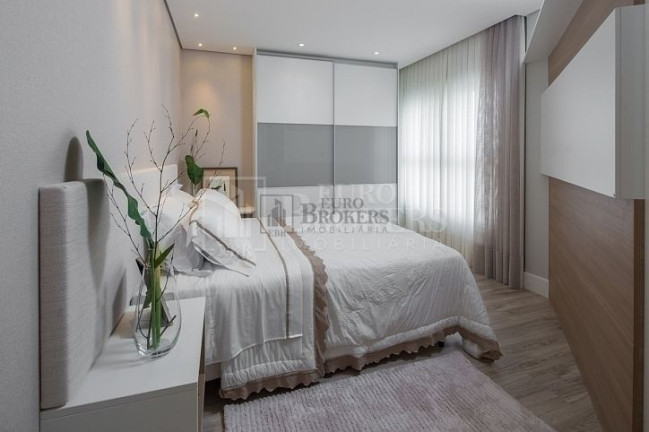 Imagem Apartamento com 4 Quartos à Venda, 215 m² em Balneário Santa Clara - Itajaí