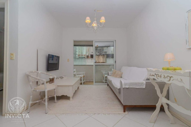 Imagem Apartamento com 2 Quartos à Venda, 81 m² em Centro - Balneário Camboriú