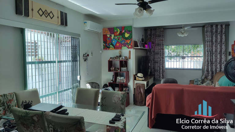Imagem Casa com 4 Quartos à Venda, 180 m² em Boqueirão - Santos