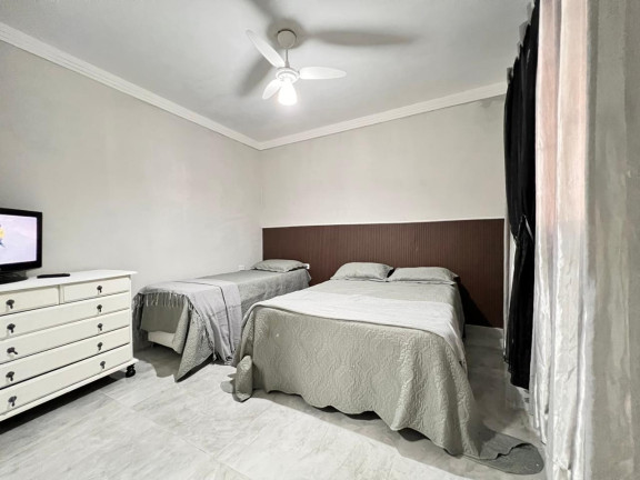 Imagem Casa com 3 Quartos à Venda, 252 m² em Real - Praia Grande Imagem Casa com 3 Quartos à Venda, 252 m² em Real - Praia Grande