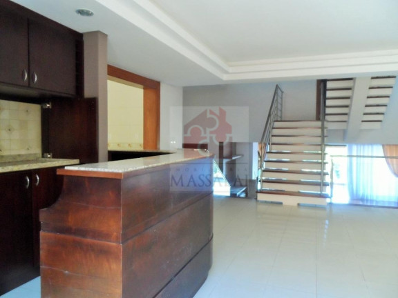 Imagem Casa com 4 Quartos à Venda, 350 m² em Vila Assunção - Porto Alegre