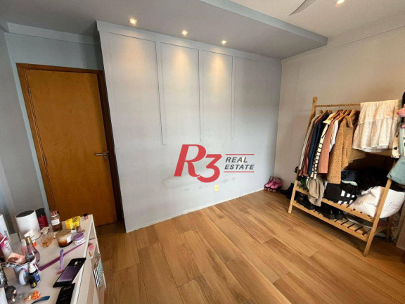 Imagem Imóvel com 3 Quartos à Venda, 131 m² em Encruzilhada - Santos Imagem Imóvel com 3 Quartos à Venda, 131 m² em Encruzilhada - Santos