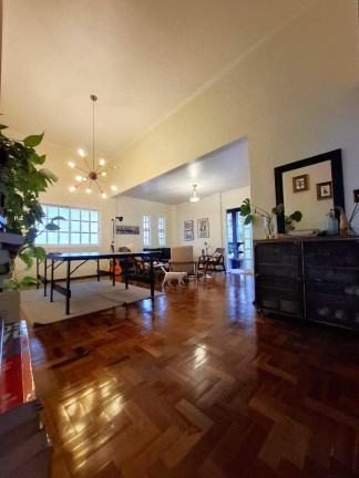 Imagem Casa com 3 Quartos à Venda, 200 m² em Itaqui