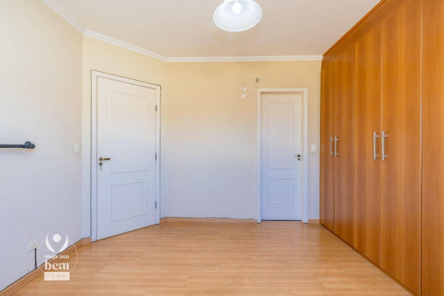 Imagem Sobrado com 3 Quartos à Venda, 220 m² em Portão - Curitiba