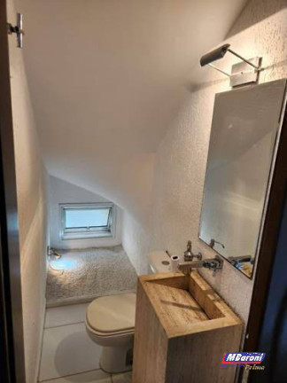 Imagem Casa com 3 Quartos para Alugar, 189 m² em Mirandópolis - São Paulo