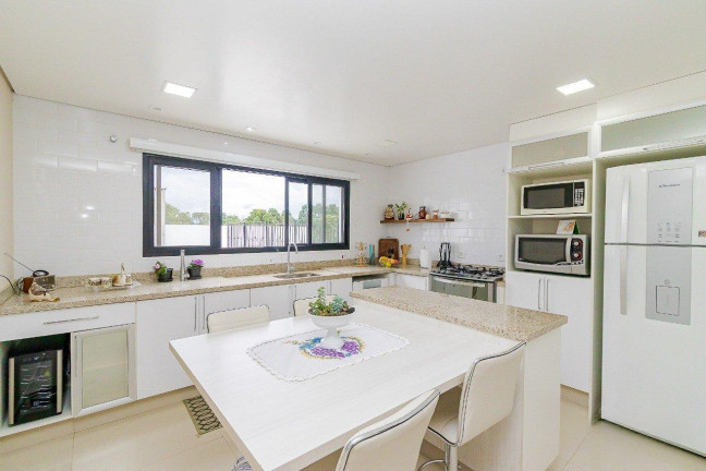 Imagem Casa de Condomínio com 4 Quartos à Venda, 289 m² em Ferraria - Campo Largo