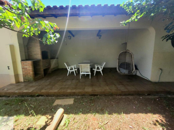 Imagem Casa com 3 Quartos à Venda, 232 m² em Vila Suíça - Indaiatuba Imagem Casa com 3 Quartos à Venda, 232 m² em Vila Suíça - Indaiatuba