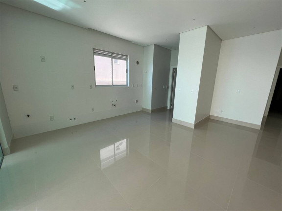 Apartamento com 4 Quartos à Venda, 240 m² em Meia Praia - Itapema