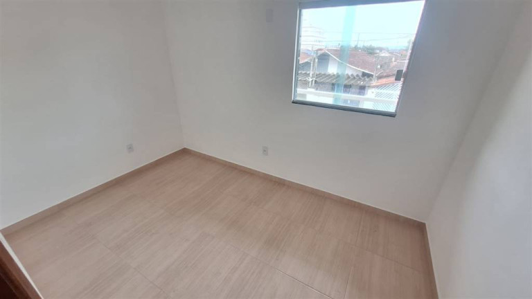 Imagem Casa com 2 Quartos à Venda, 68 m² em Maracana - Praia Grande Imagem Casa com 2 Quartos à Venda, 68 m² em Maracana - Praia Grande