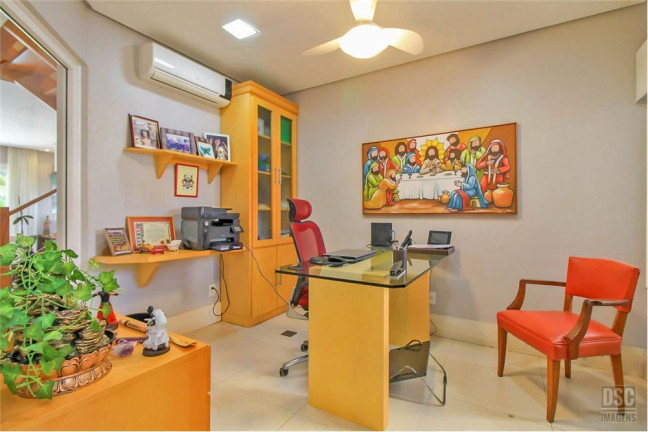 Imagem Casa com 3 Quartos à Venda, em Hípica - Porto Alegre Imagem Casa com 3 Quartos à Venda, em Hípica - Porto Alegre