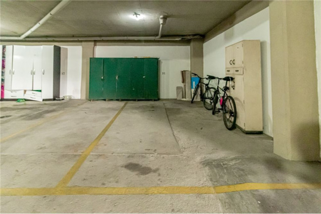 Imagem Imóvel com 3 Quartos à Venda, em Petrópolis - Porto Alegre Imagem Imóvel com 3 Quartos à Venda, em Petrópolis - Porto Alegre