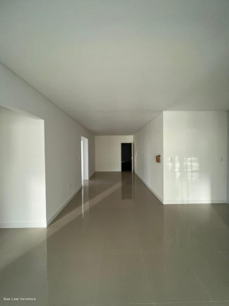 Imagem Imóvel com 3 Quartos à Venda, 92 m² em Meia Praia - Itapema Imagem Imóvel com 3 Quartos à Venda, 92 m² em Meia Praia - Itapema
