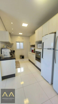 Imagem Casa com 5 Quartos para Alugar, 400 m² em Alphaville - Santana De Parnaíba Imagem Casa com 5 Quartos para Alugar, 400 m² em Alphaville - Santana De Parnaíba