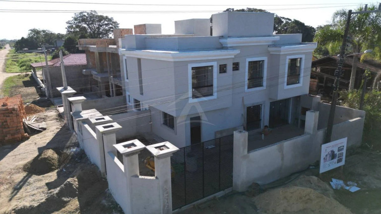 Imagem Sobrado com 2 Quartos à Venda, 84 m² em Volta Ao Mundo I - Itapoá Imagem Sobrado com 2 Quartos à Venda, 84 m² em Volta Ao Mundo I - Itapoá