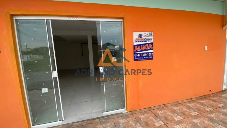Sala Comercial para Alugar, 56 m² em Meia Praia - Navegantes