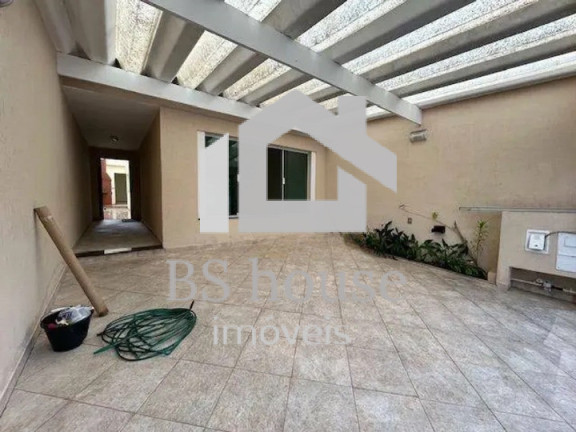 Sobrado com 3 Quartos para Alugar, 211 m² em Campestre - Santo André