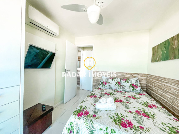 Imagem Apartamento com 2 Quartos à Venda, 70 m² em Algodoal - Cabo Frio