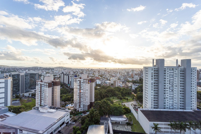 Imagem Apartamento com 2 Quartos à Venda, 71 m² em Petrópolis - Porto Alegre