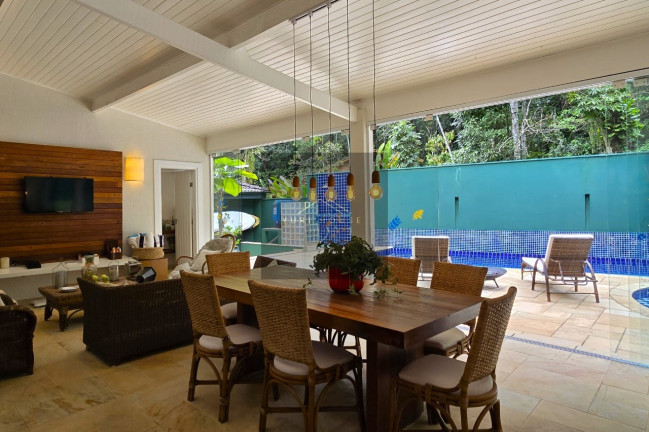 Imagem Casa com 4 Quartos à Venda, 400 m² em Domingas Dias - Ubatuba Imagem Casa com 4 Quartos à Venda, 400 m² em Domingas Dias - Ubatuba
