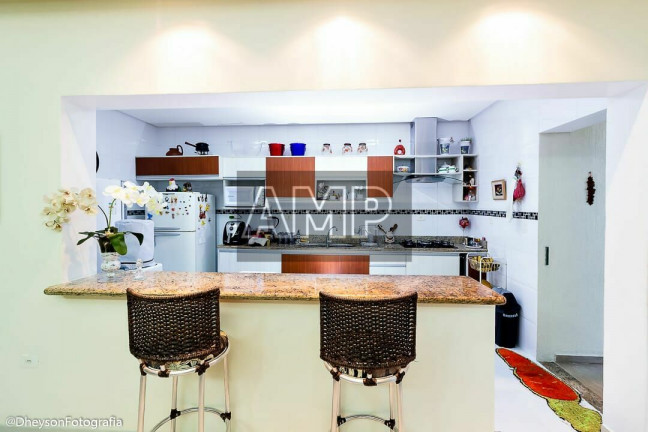 Imagem Casa com 3 Quartos à Venda, 250 m² em Tarumã - Manaus