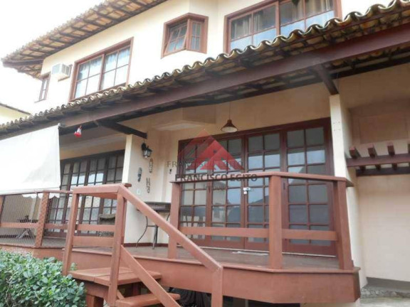 Casa com 3 Quartos à Venda, 110 m² em Camboinhas - Niterói
