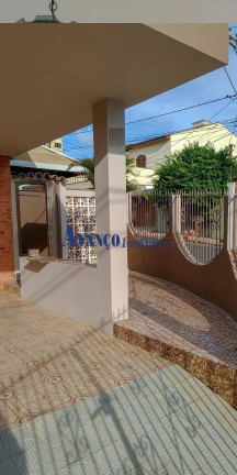 Casa com 3 Quartos para Alugar, 200 m² em Vila Hortolândia - Jundiaí
