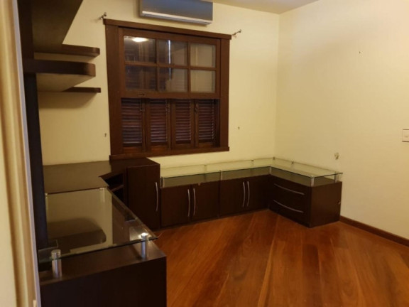 Imagem Casa com 4 Quartos à Venda, 450 m² em Interlagos - São Paulo Imagem Casa com 4 Quartos à Venda, 450 m² em Interlagos - São Paulo