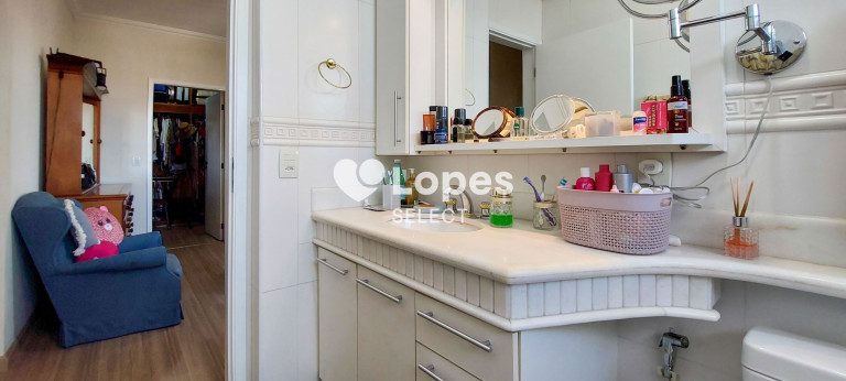 Imagem Apartamento com 4 Quartos à Venda, 267 m² em Vila Embaré - Valinhos