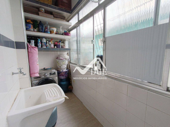 Imagem Casa com 2 Quartos à Venda, 105 m² em Encruzilhada - Santos