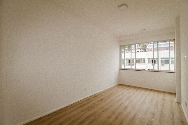 Imagem Imóvel com 2 Quartos à Venda, em Copacabana - Rio De Janeiro Imagem Imóvel com 2 Quartos à Venda, em Copacabana - Rio De Janeiro